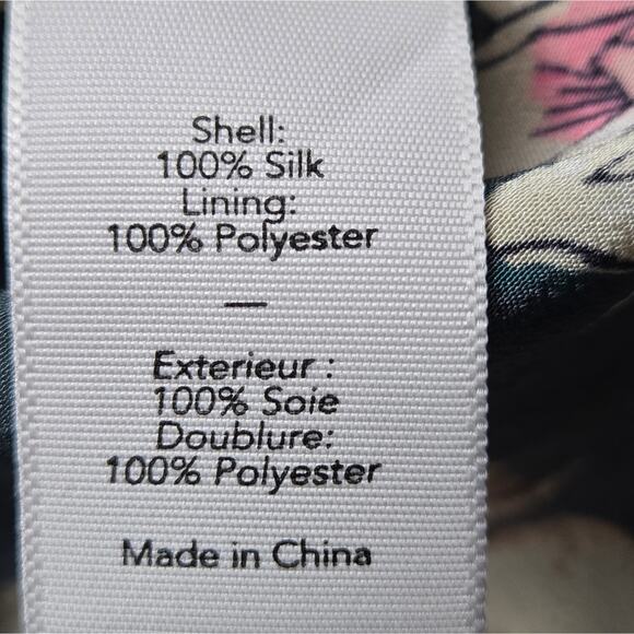 Elizabeth and James 100% Silk Floral Shorts Size Medium - Picture 5 of 6